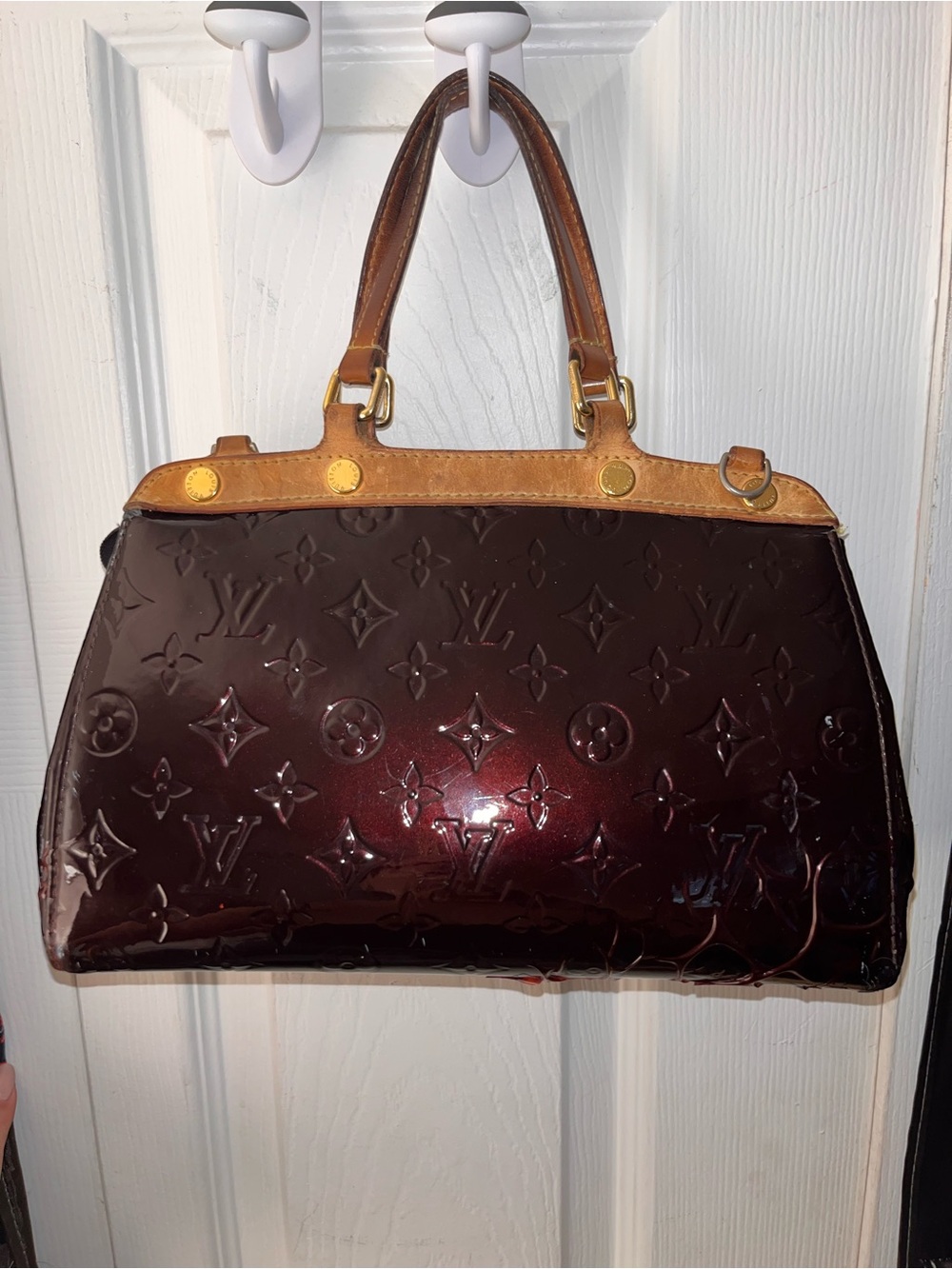 Used authentic Louis Vuitton Vernis